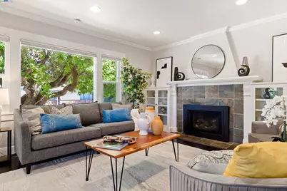 2133 30th St, Oakland, CA 94606 - Photo 6