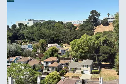 9501 Castlewood Street, Oakland, CA 94603 - Photo 26