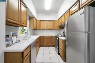 1407 Forest Run, Hercules, CA 94547 - Photo 16