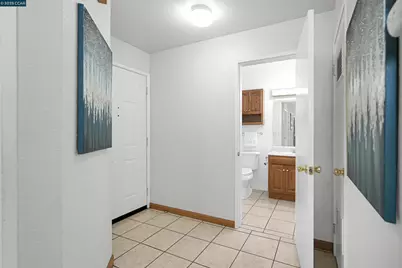 1407 Forest Run, Hercules, CA 94547 - Photo 8