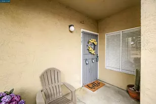 1407 Forest Run, Hercules, CA 94547 - Photo 6