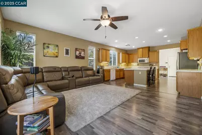 1117 Van Gogh Lane, Patterson, CA 95363 - Photo 14