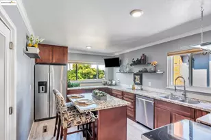 6941 Outlook Ave, Oakland, CA 94605 - Photo 16