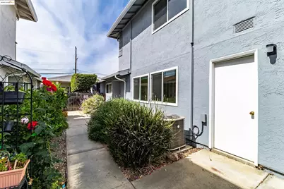 1064 Mohr Ln #C, Concord, CA 94518 - Photo 44