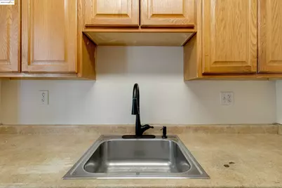 1064 Mohr Ln #C, Concord, CA 94518 - Photo 20