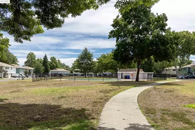 1064 Mohr Ln #C, Concord, CA 94518 - Photo 36