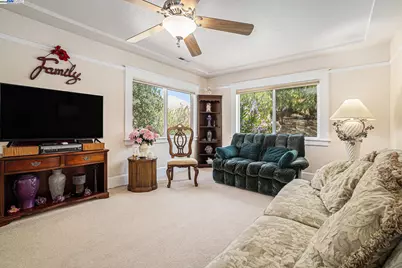 5799 Nortonville, Pittsburg, CA 94565 - Photo 12