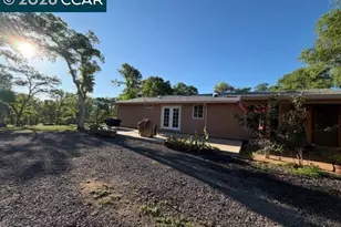 5098 Cantle Rd, Copperopolis, CA 95228 - Photo 4