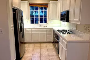 54 Village Square Pl, Pleasant Hill, CA 94523 - Photo 4