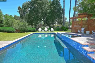 421 Twin Oaks Ln, Walnut Creek, CA 94596 - Photo 32