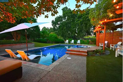 421 Twin Oaks Ln, Walnut Creek, CA 94596 - Photo 50