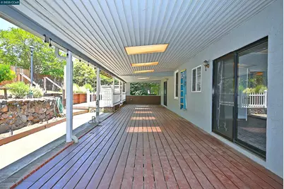 3810 Canyon Way, Martinez, CA 94553 - Photo 10