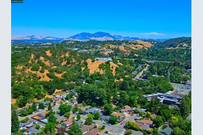 3810 Canyon Way, Martinez, CA 94553 - Photo 60