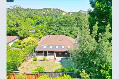 3810 Canyon Way, Martinez, CA 94553 - Photo 54