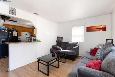 1058 71st Ave, Oakland, CA 94621 - Photo 4