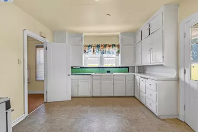 1755 Washington Ave, San Leandro, CA 94577 - Photo 30