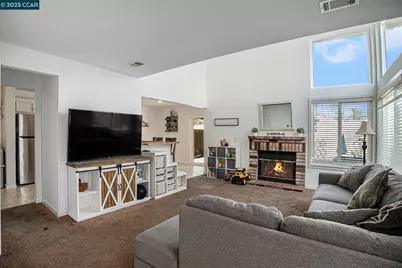 354 Hazelnut Lane, Oakley, CA 94561 - Photo 6