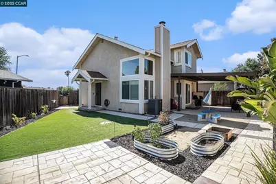 354 Hazelnut Lane, Oakley, CA 94561 - Photo 2
