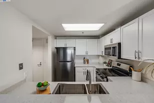 988 Franklin St, Oakland, CA 94607 - Photo 6