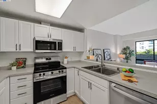 988 Franklin St, Oakland, CA 94607 - Photo 4