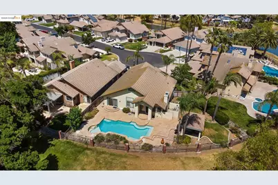 2244 Colonial Ct, Discovery Bay, CA 94505 - Photo 2