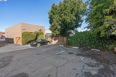 1422 Everett St, Alameda, CA 94501 - Photo 20