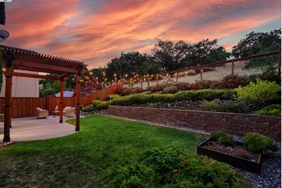 43 Ferdinand Way, Novato, CA 94949 - Photo 36