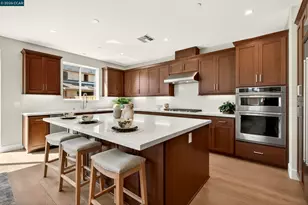 2250 Vandeleur Dr, Napa, CA 94558 - Photo 22