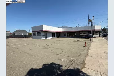 1825 Park St, Alameda, CA 94501 - Photo 2