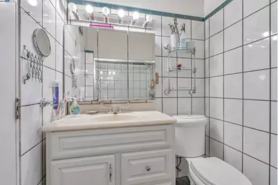 1706-1704 Center St, Oakland, CA 94607 - Photo 18