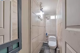 1706 Center St, Oakland, CA 94607 - Photo 20