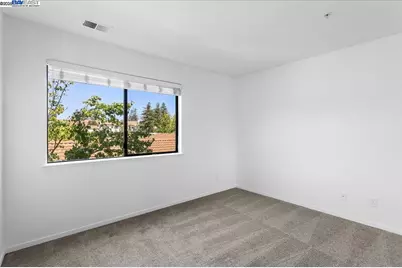 21103 Gary Dr #303, Hayward, CA 94546 - Photo 18