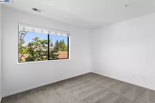 21103 Gary Dr, Hayward, CA 94546 - Photo 18