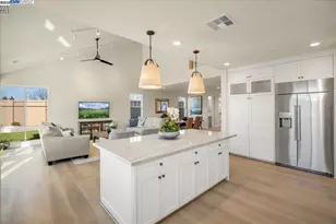 5325 Singh Circle, Union City, CA 94587 - Photo 16