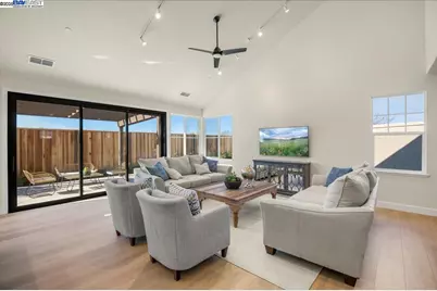 5325 Singh Circle, Union City, CA 94587 - Photo 8