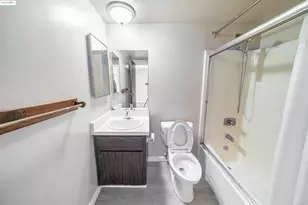 801 Franklin St, Oakland, CA 94607 - Photo 8