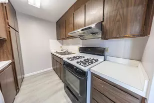 801 Franklin St, Oakland, CA 94607 - Photo 6