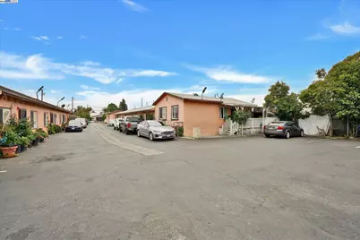 21806 Meekland Ave, Hayward, CA 94541 - Photo 18