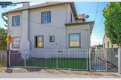 1362 104th Ave, Oakland, CA 94603 - Photo 2
