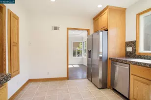 532 Central Ave, Pittsburg, CA 94565 - Photo 14