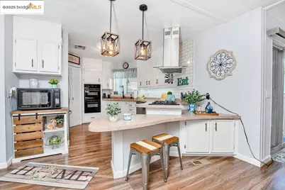 237 Aloha Way, Pittsburg, CA 94565 - Photo 14