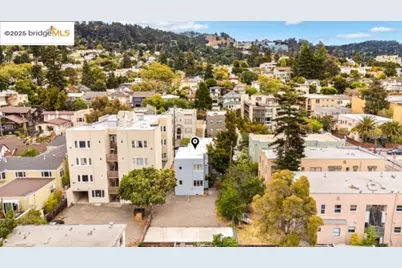 1682 Oxford St, Berkeley, CA 94709 - Photo 18