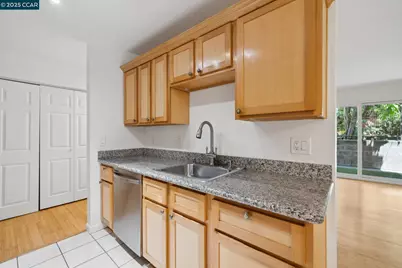 150 Pearl St #122, Oakland, CA 94611 - Photo 8