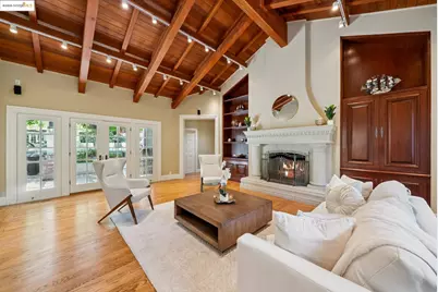 9 Burton Vista Ct, Lafayette, CA 94549 - Photo 18