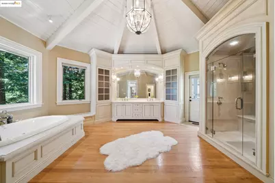 9 Burton Vista Ct, Lafayette, CA 94549 - Photo 30