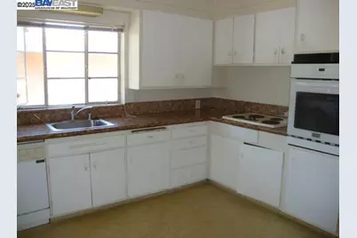 235 Bancroft Ave, San Leandro, CA 94577 - Photo 10