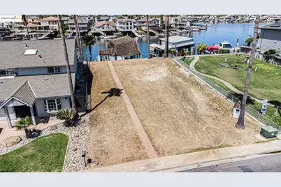 910 Discovery Bay Blvd, Discovery Bay, CA 94505 - Photo 2