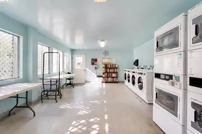325 Kitty Hawk Rd #UNIT 207, Alameda, CA 94501 - Photo 24