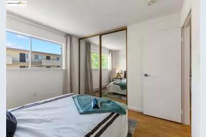 325 Kitty Hawk Rd #UNIT 207, Alameda, CA 94501 - Photo 12