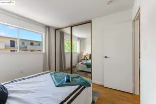 325 Kitty Hawk Rd, Alameda, CA 94501 - Photo 12